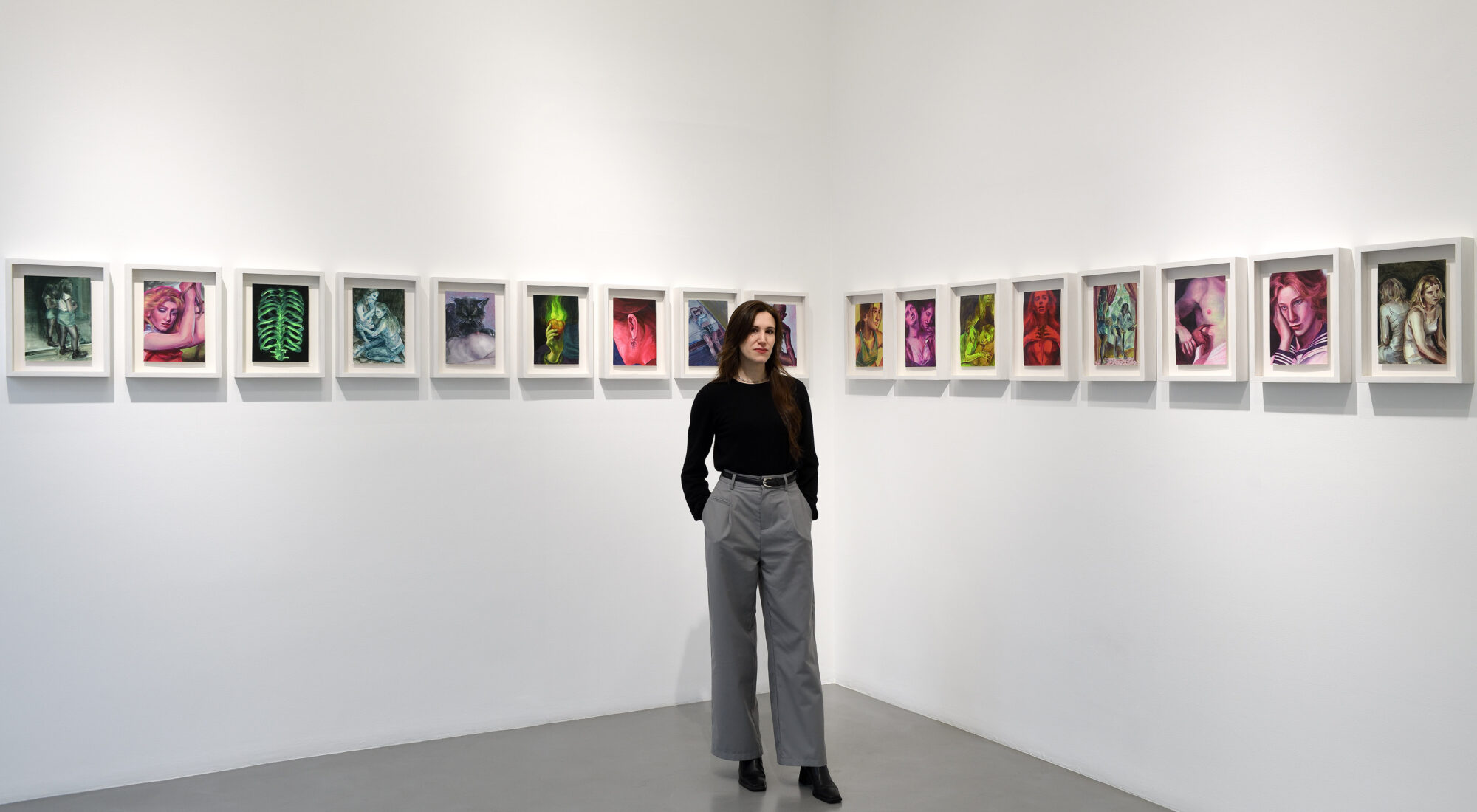 Exhibition View and the artist Barbara De Vivi ⓒ Courtesy Galleria Poggiali